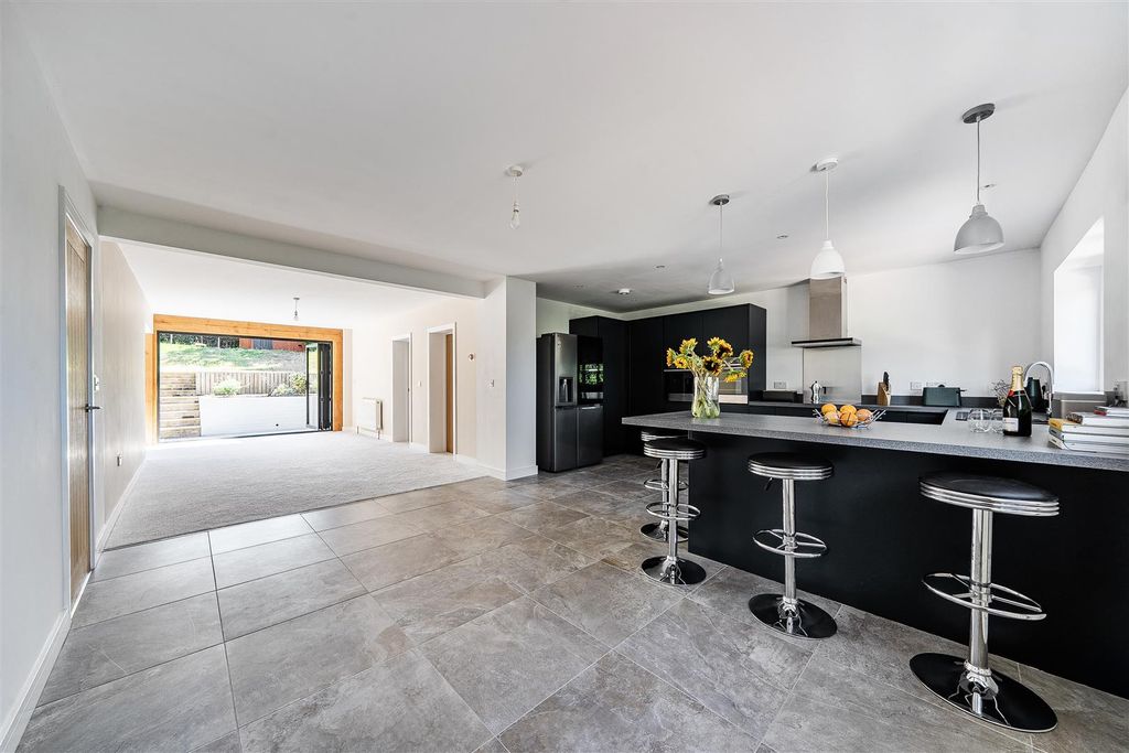 Property photo 2 of 16 Kitchen-Breakfast Room.Jpg
