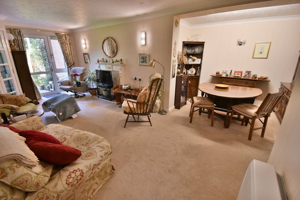 Property photo 2 of 14