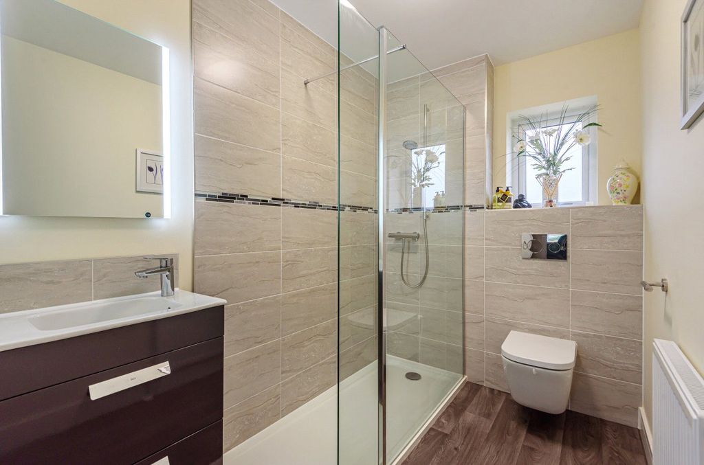 Property photo 2 of 10 Picture No. 17