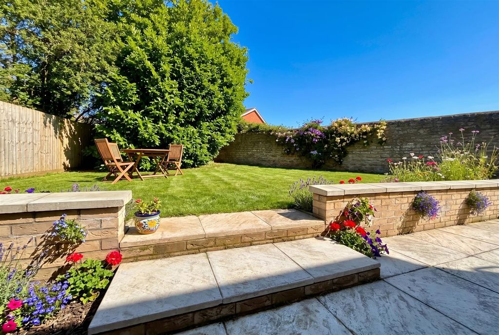 Property photo 2 of 19 Img_9867-Enhanced-1776281343787.Jpg