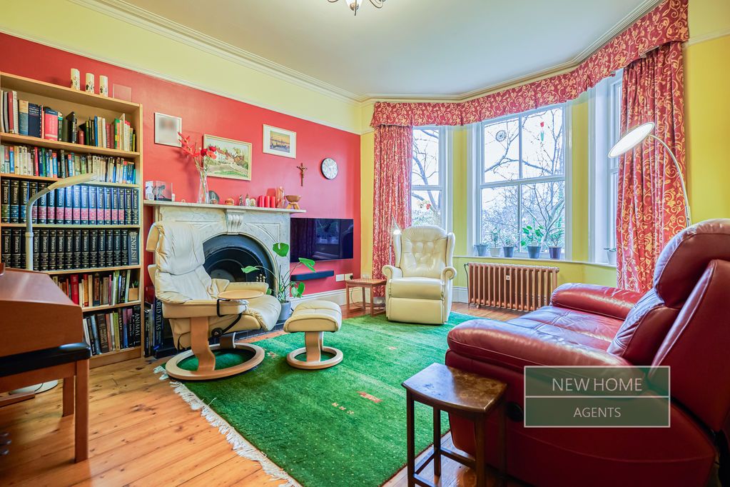 Property photo 3 of 39 Photo 43