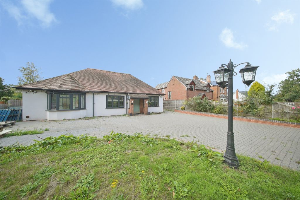 Property photo 2 of 23