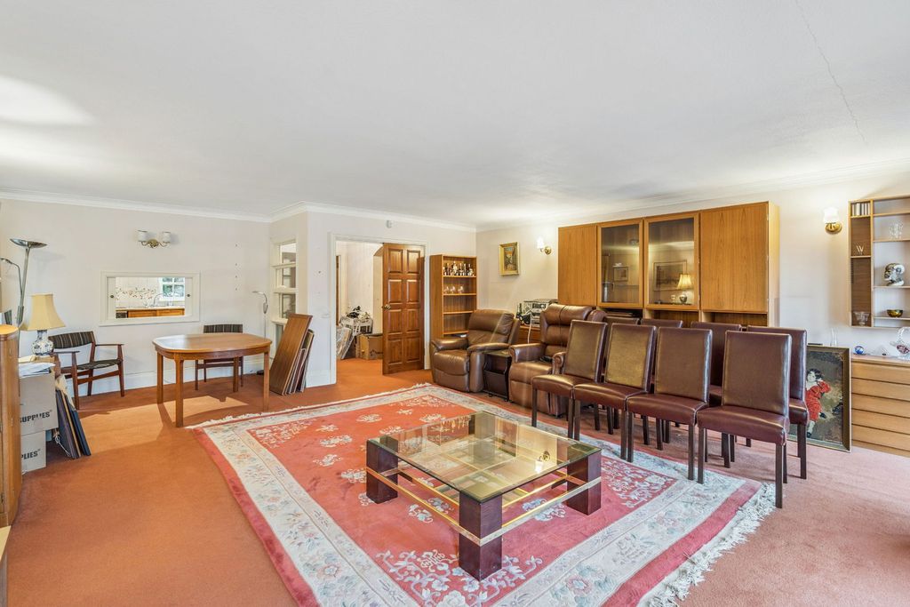 Property photo 3 of 23