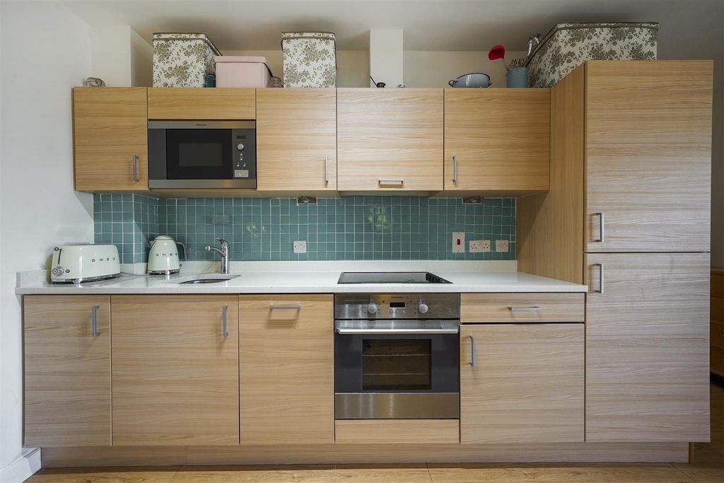 Property photo 2 of 9 Flat 102, Amelia House - Ystivkmonglbfosejzxd.Jpg