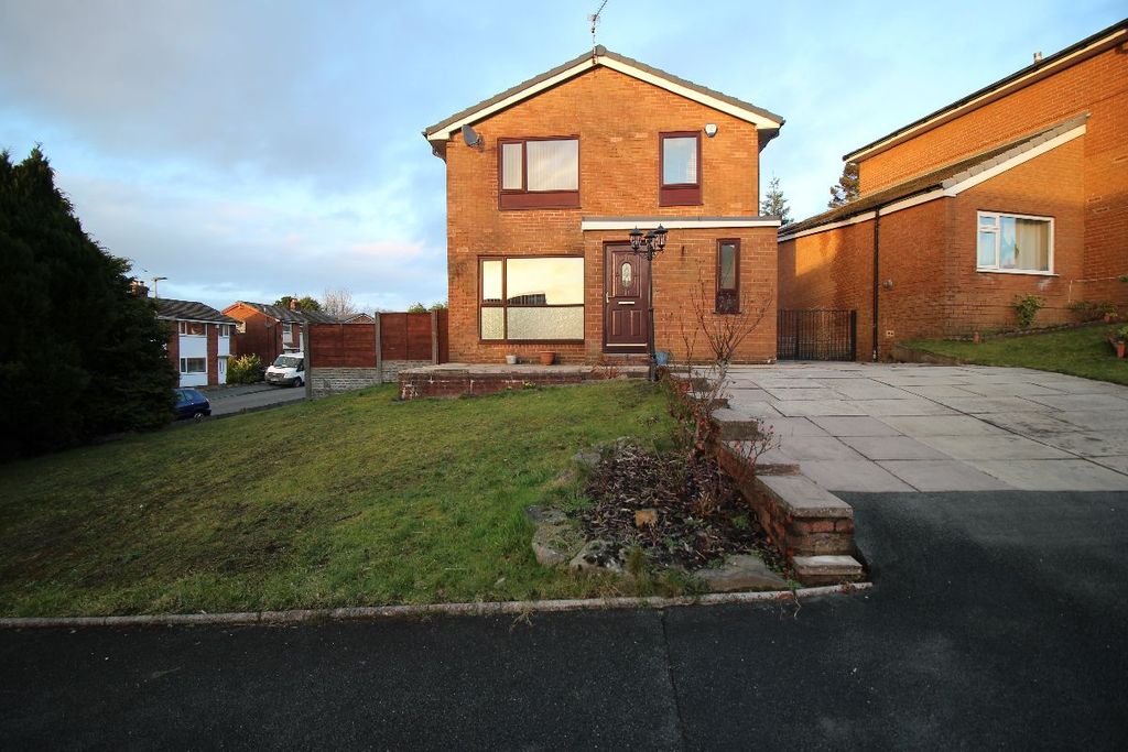 Property photo 1 of 12