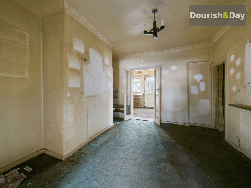 Property photo 3 of 8 Dining Room