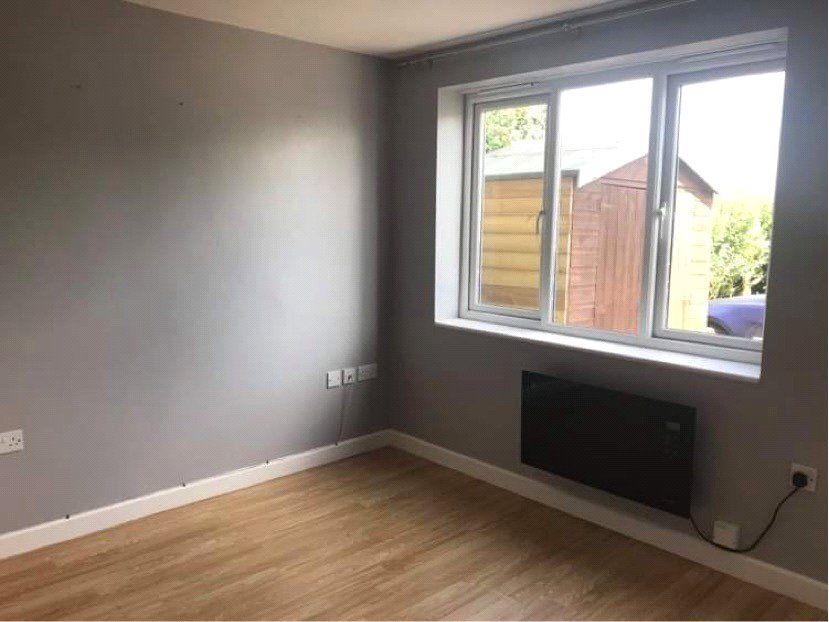 Property photo 2 of 17 Picture No. 22