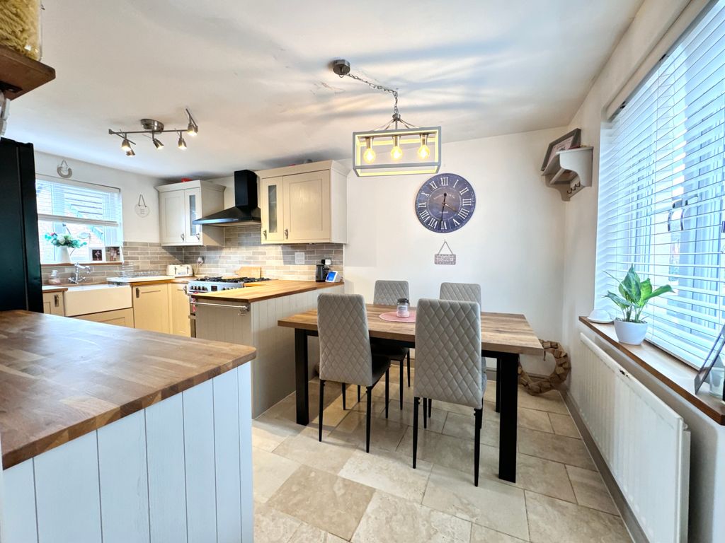 Property photo 3 of 18 Img_5198.Jpeg