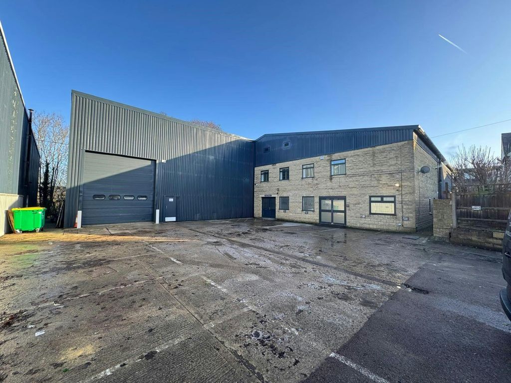 Property photo 1 of 5 B Meadow Road.Jpg