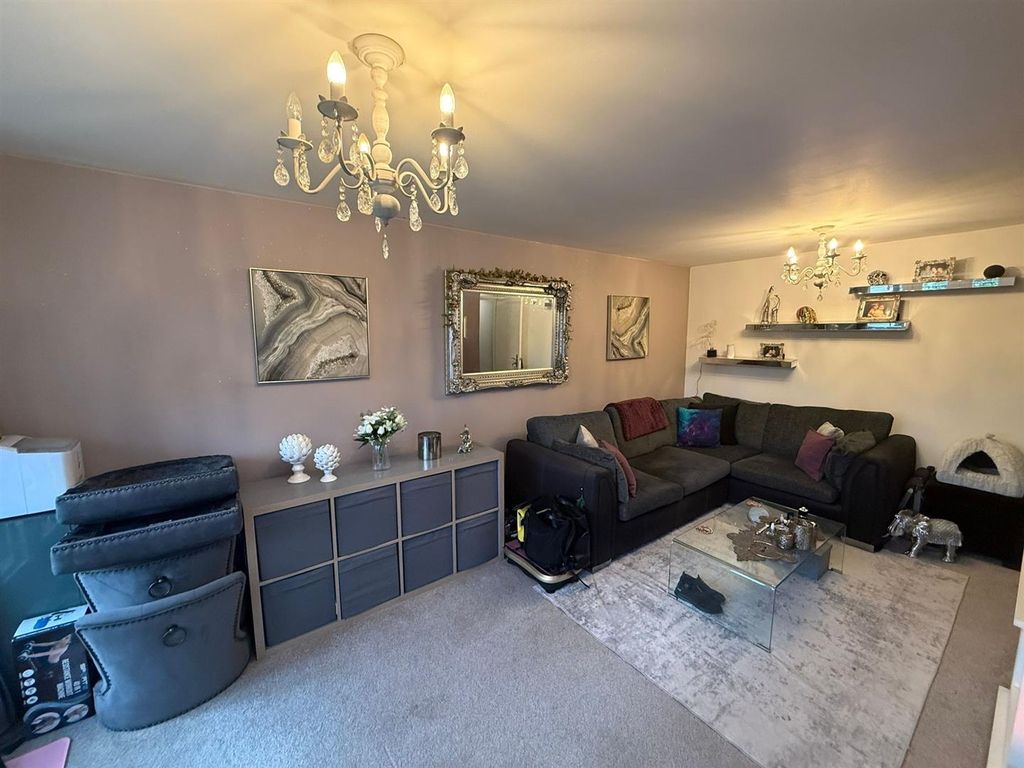 Property photo 2 of 9 5.Jpg