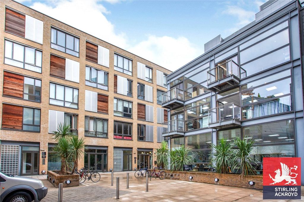 Property photo 2 of 13 Exterior