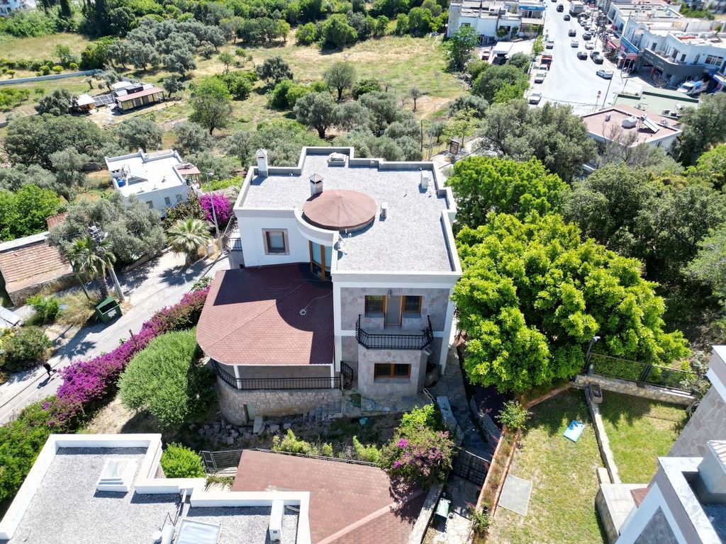 Property photo 3 of 22 Traditional Sea-View Yalikavak Villa For Sale Â€“ Arial View Over The Villa And Gardens