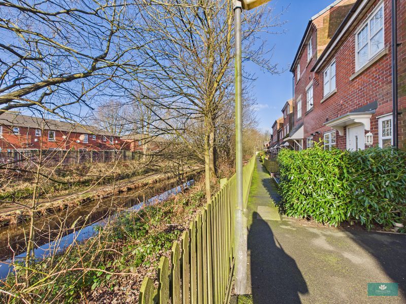 Property photo 2 of 12 Photo 2