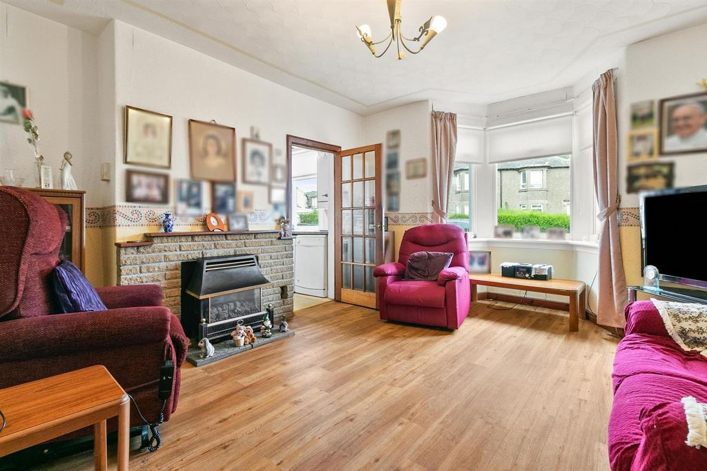 Property photo 3 of 26