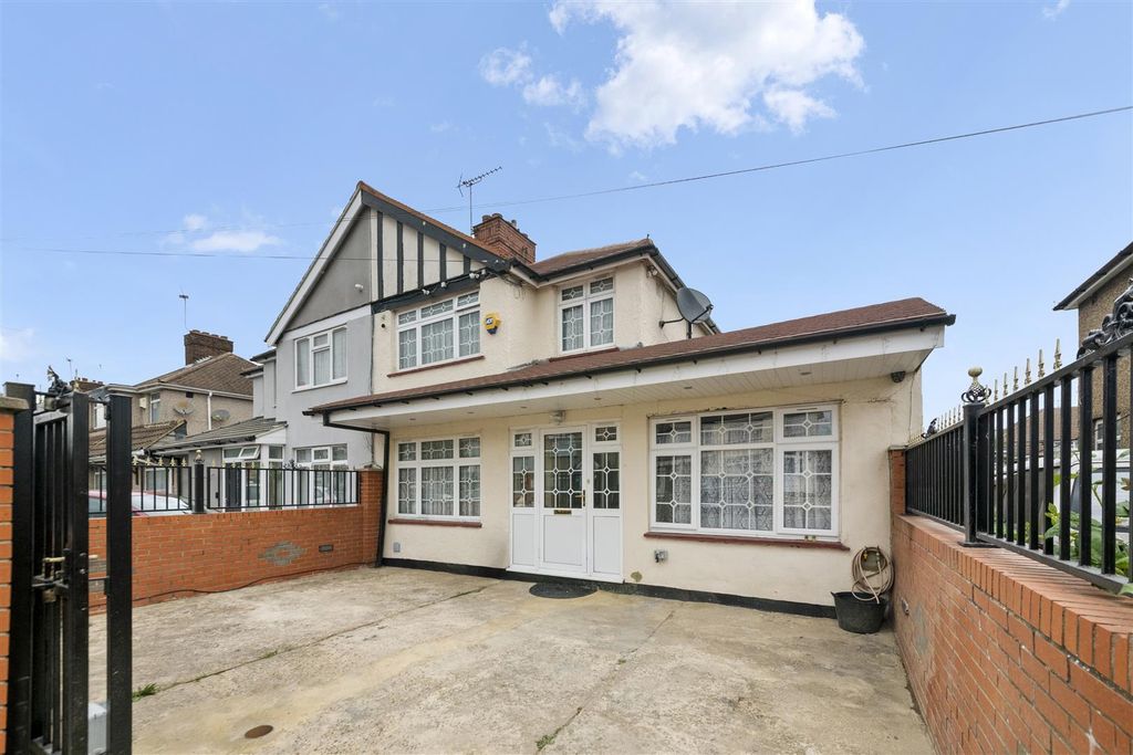 Property photo 1 of 15