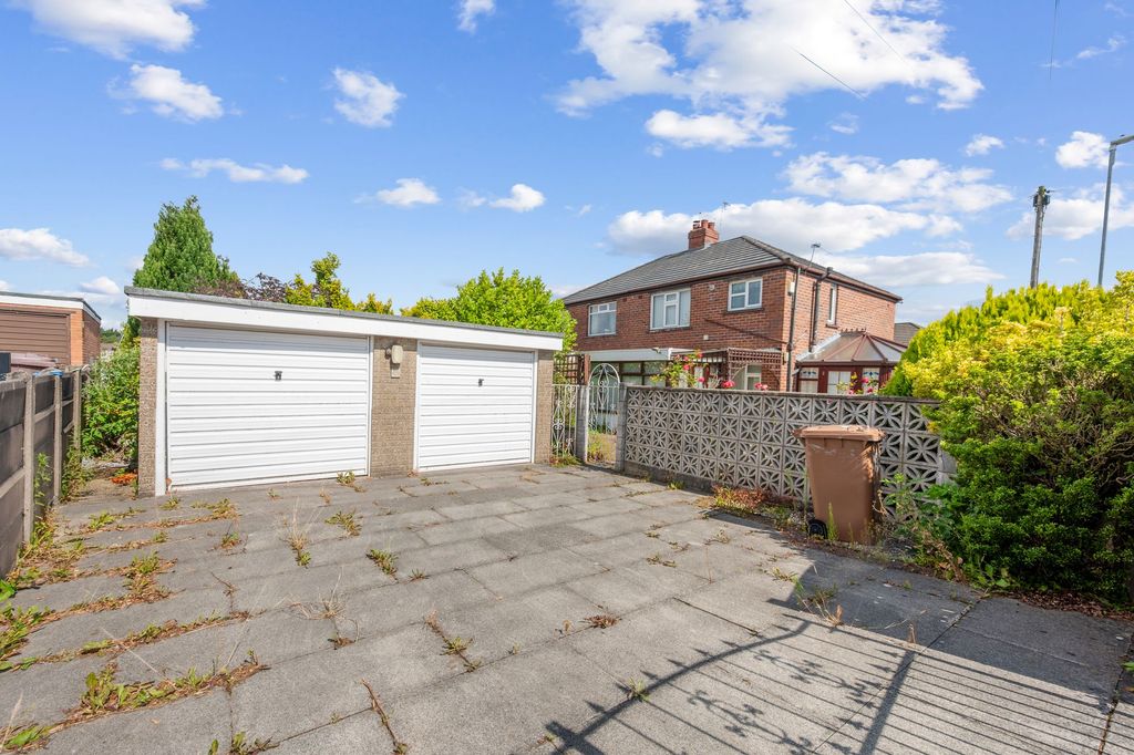 Property photo 3 of 36
