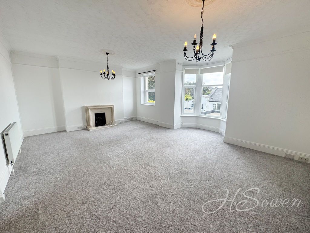 Property photo 3 of 13 Photo 14