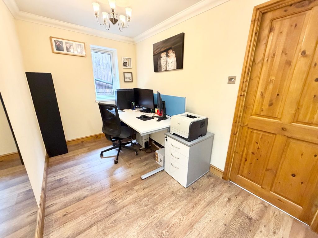 Additional image 11 of 4 bed bungalow for saleNuthatch Drive, Brierley Hill DY5