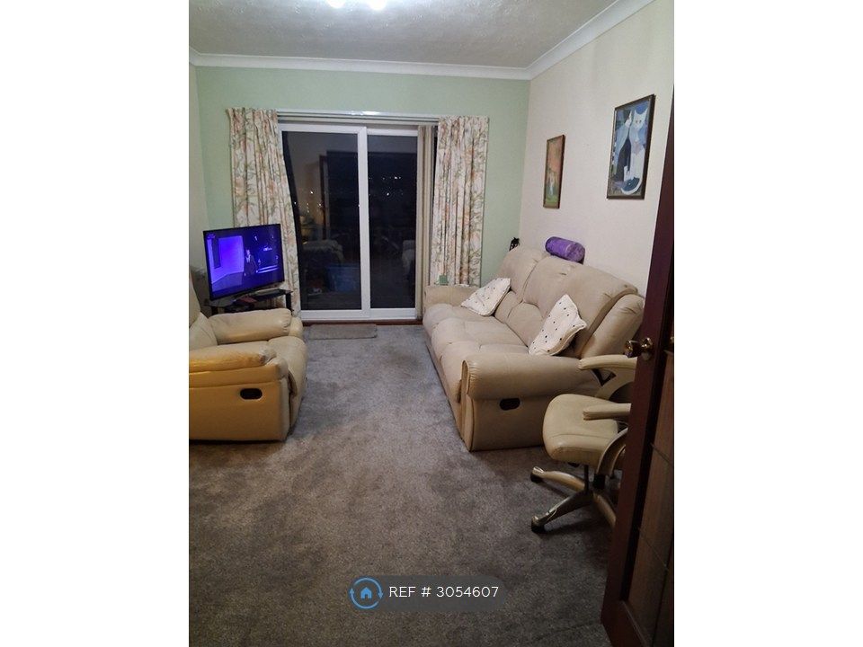 Property photo 1 of 4 Lounge