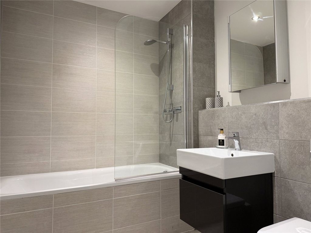 Property photo 3 of 5 Picture No. 05