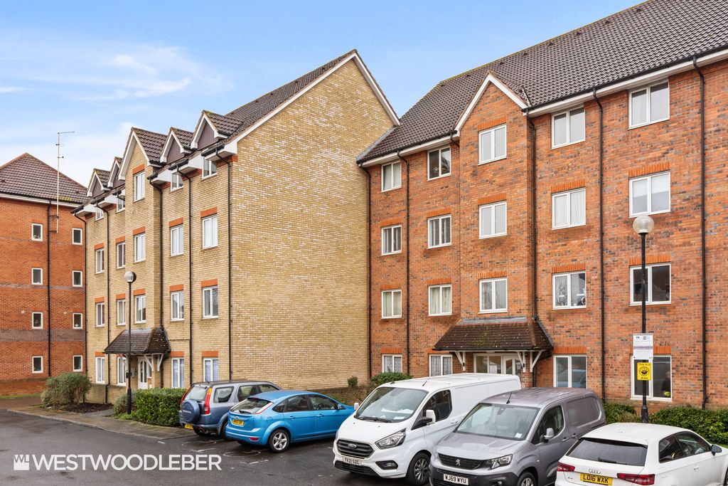 Property photo 1 of 15 Dixonscourt_15