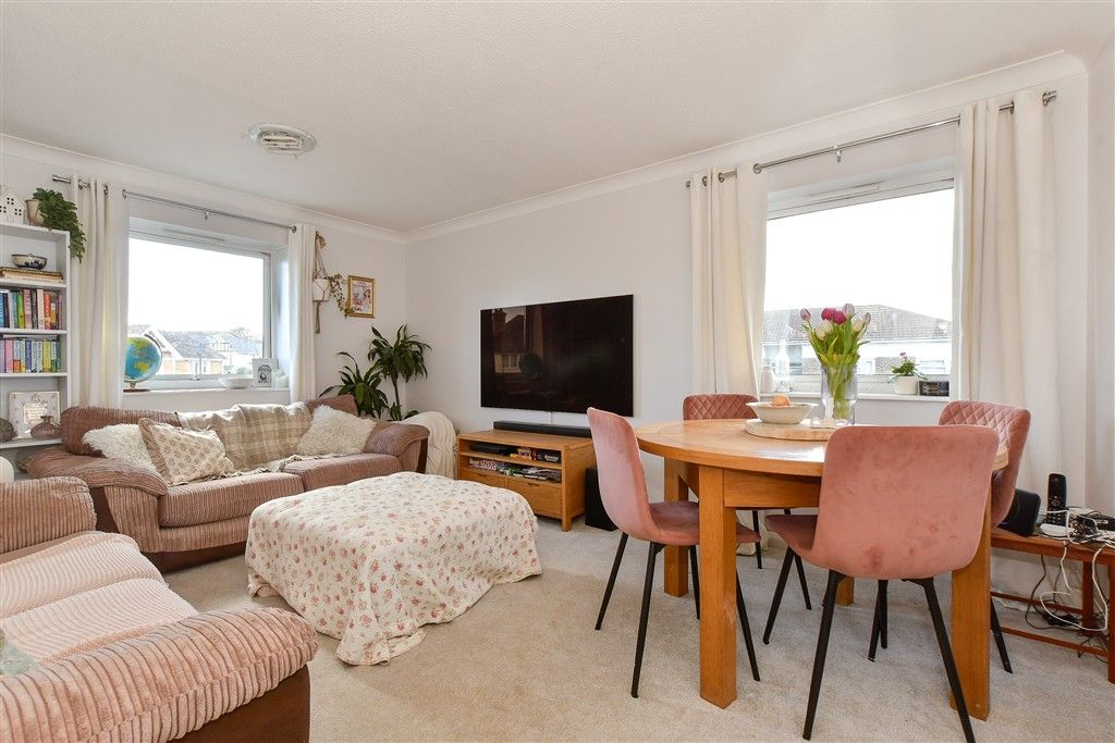 Property photo 2 of 8 Lounge/ Dining Room