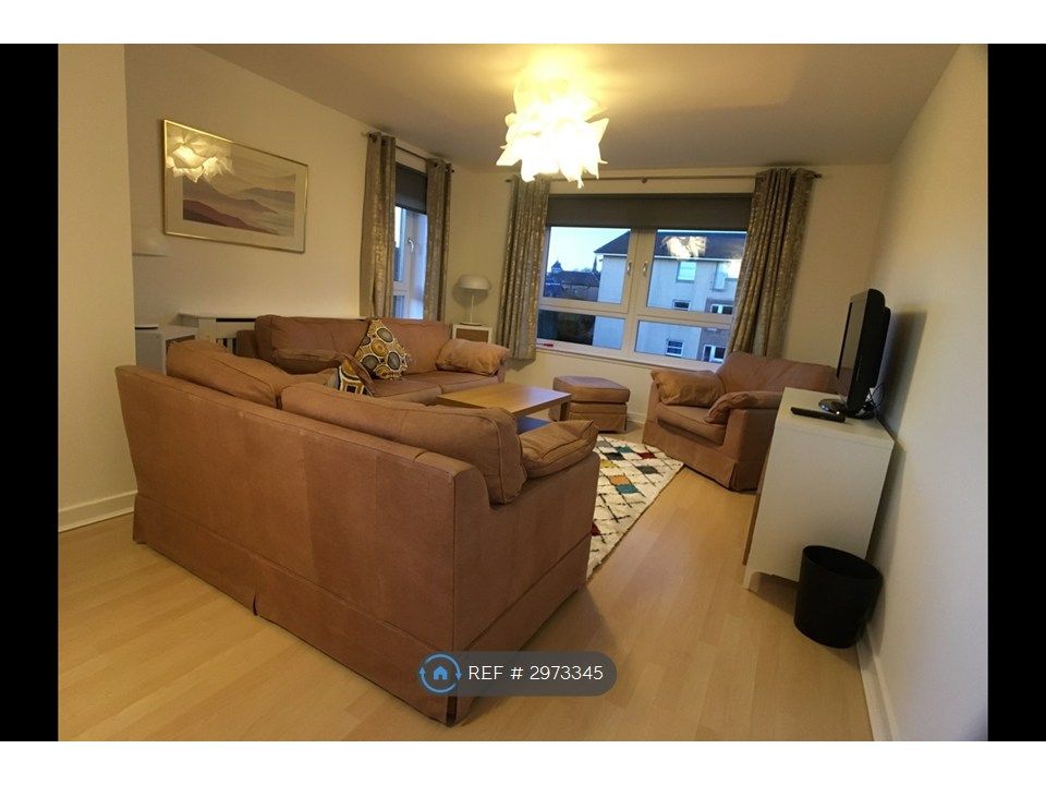 Property photo 1 of 10 Lounge