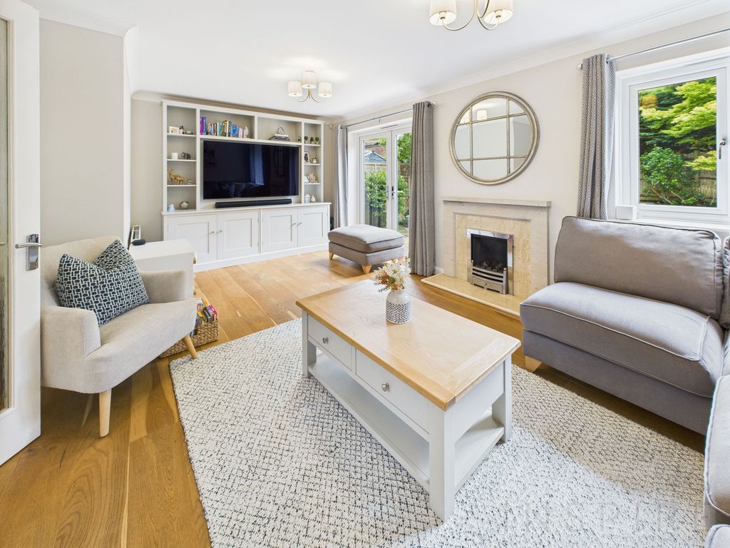 Property photo 2 of 24