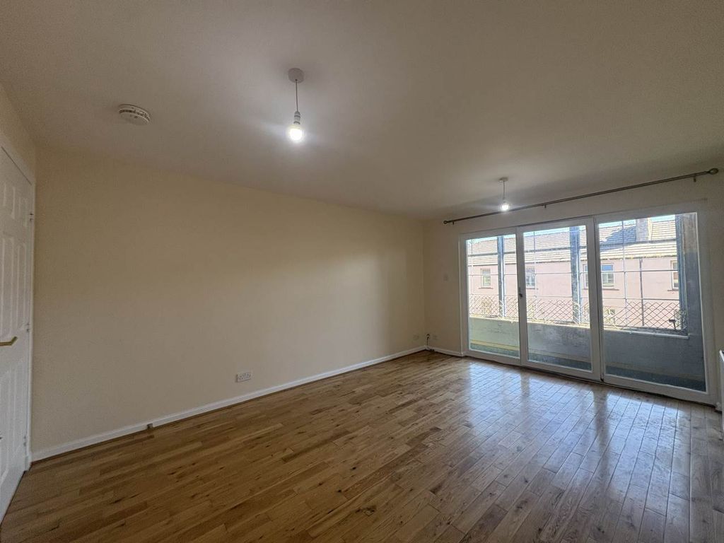 Property photo 3 of 9 Img_6158