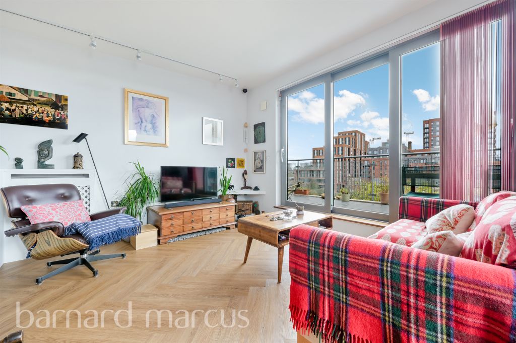 Property photo 2 of 21