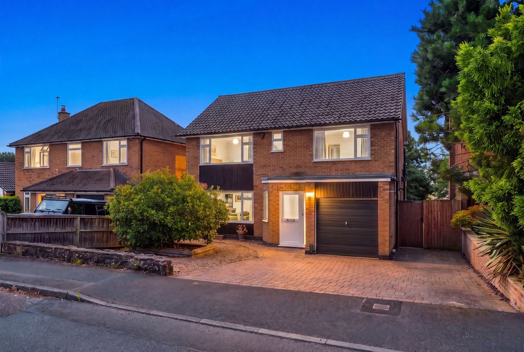 Property photo 1 of 34