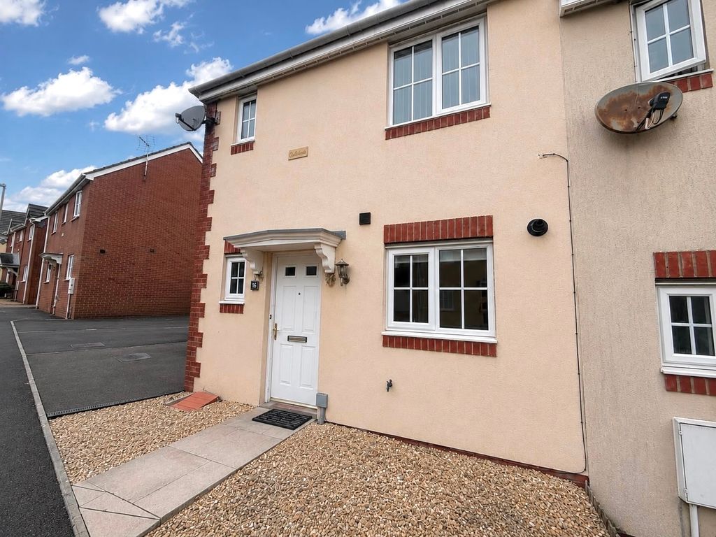 Property photo 2 of 28