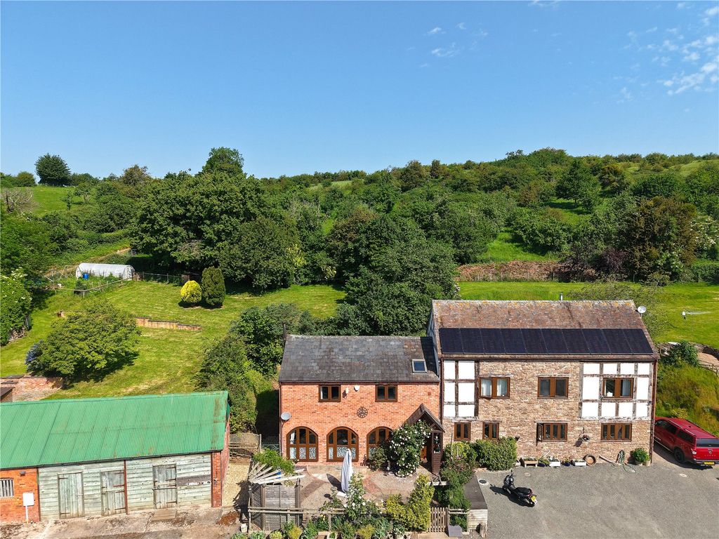 Property photo 1 of 29 Picture No. 37