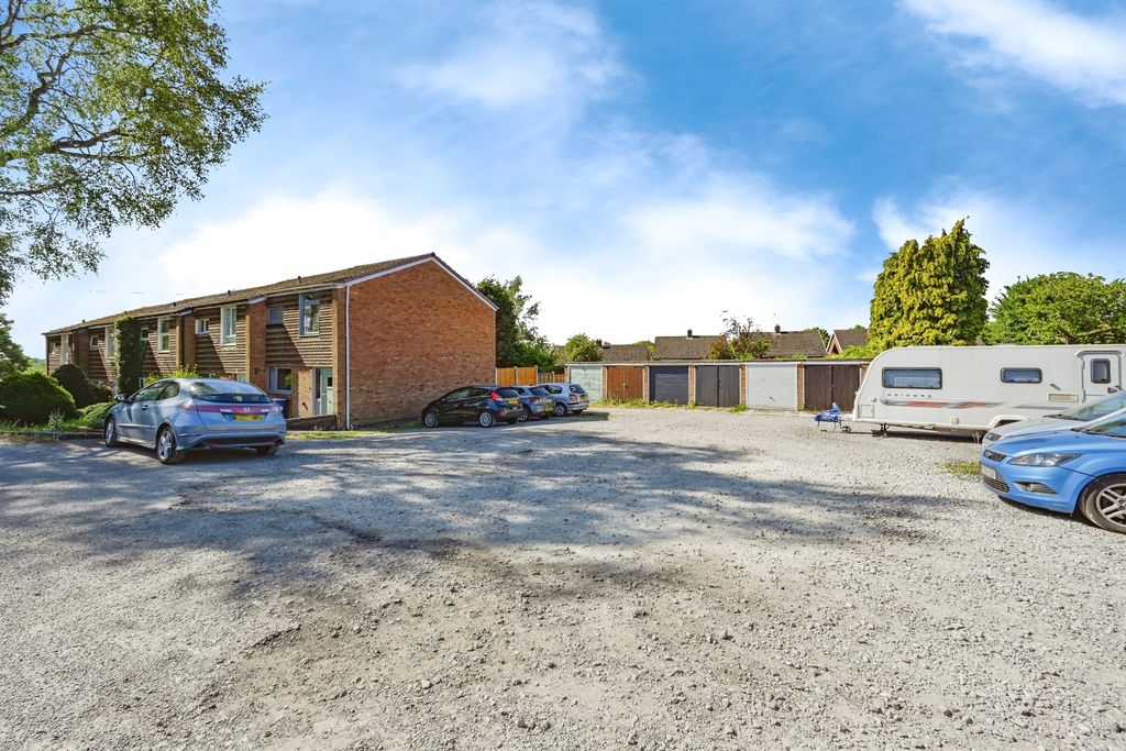 Property photo 3 of 3