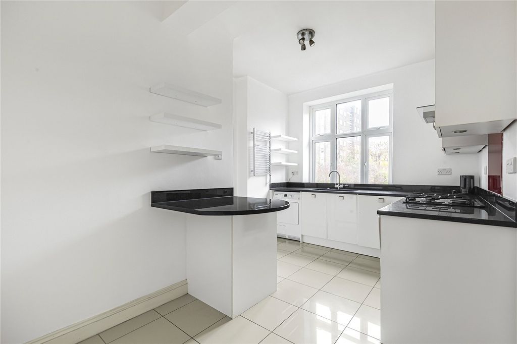 Property photo 2 of 14 Kitchen