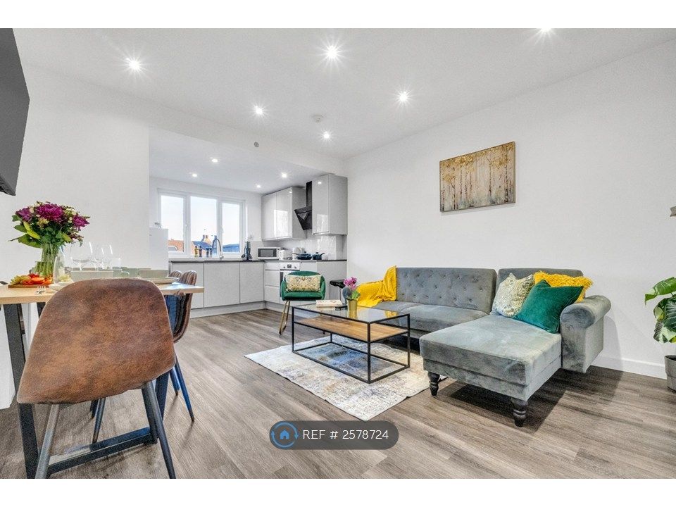 Property photo 1 of 9 Open Plan Area
