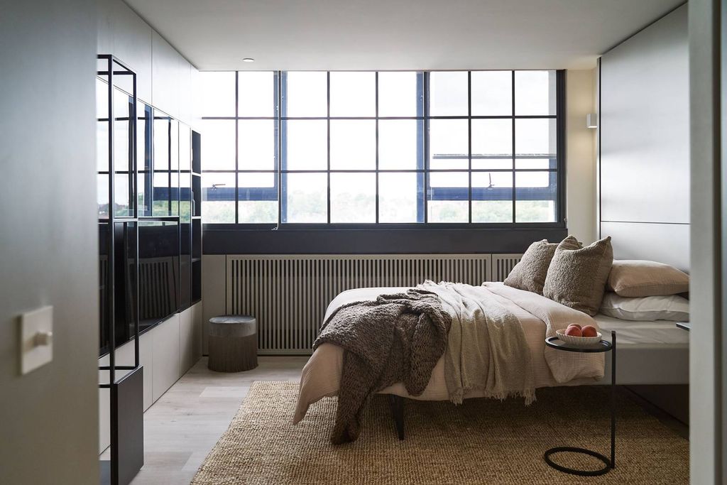 Property photo 3 of 34