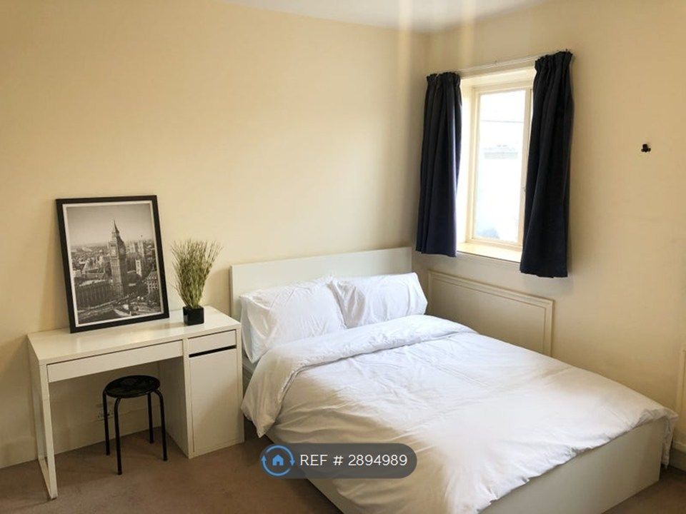 Property photo 1 of 4 Studio Double Bed