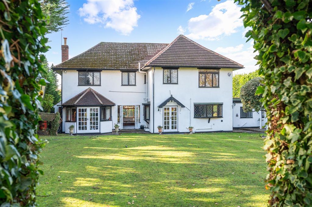 Additional image 27 of 6 bed detached house for saleLongdown Lane North, Epsom KT17