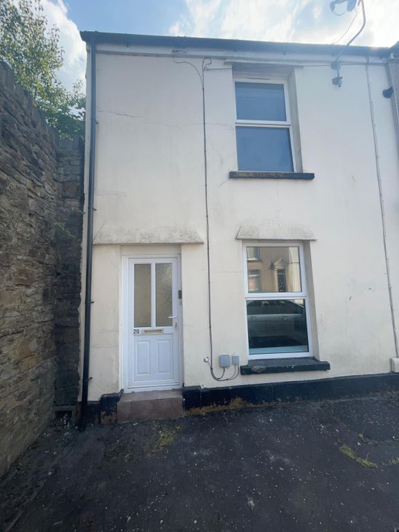 Property photo 1 of 7