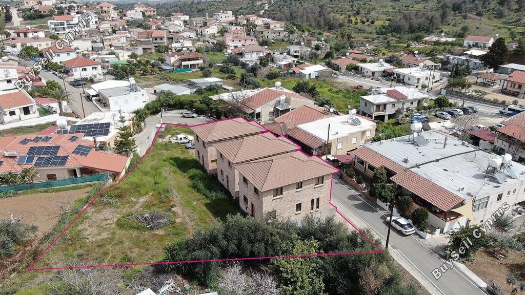 Property photo 3 of 5