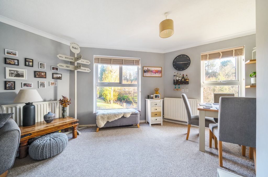 Property photo 2 of 23 1404147-28-6979E3...