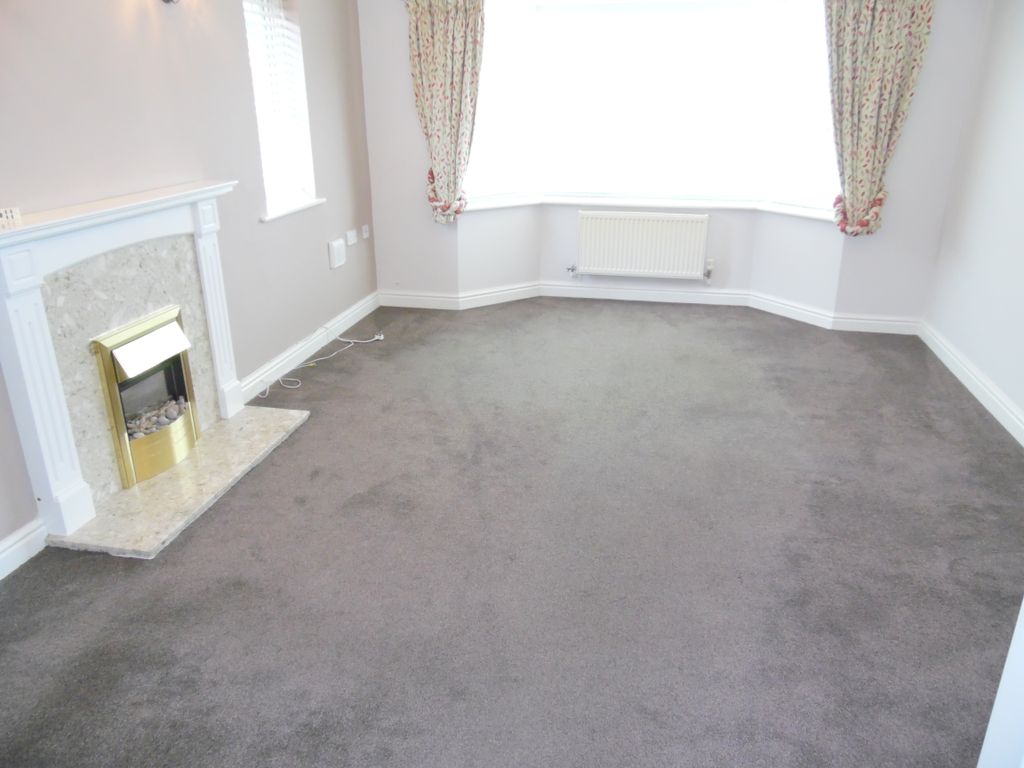 Property photo 2 of 40 Lounge 