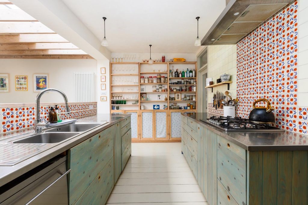Property photo 1 of 28 15 Gadshill Road-15.Jpg