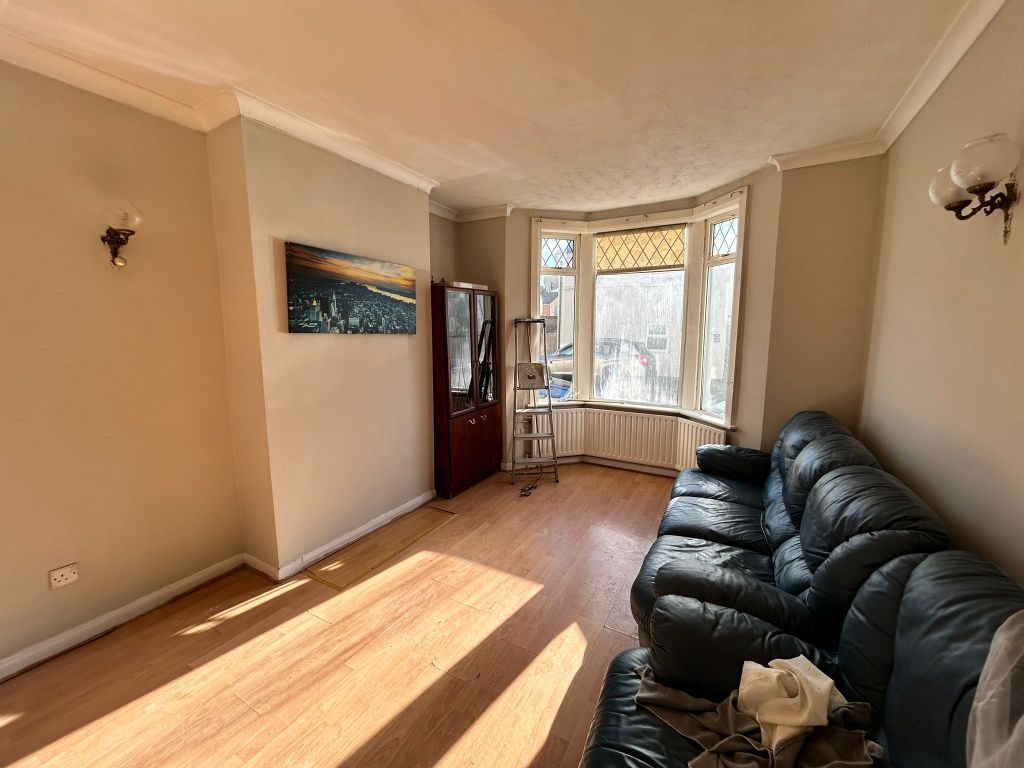 Property photo 2 of 9