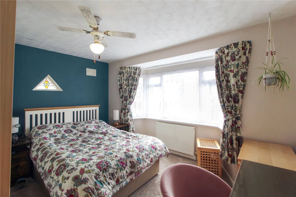 Property photo 3 of 20 Picture No. 02