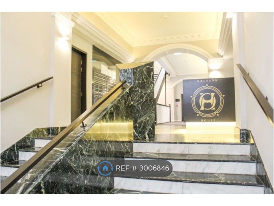 Property photo 2 of 12 Building Entrance