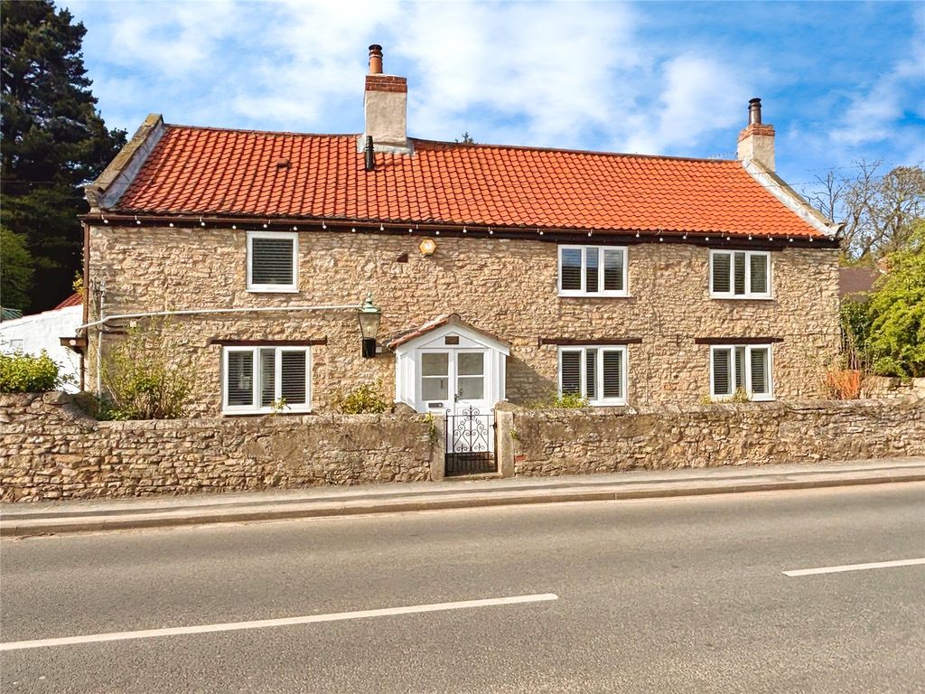 Property photo 1 of 38 Frontage