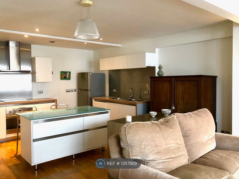 Property photo 1 of 34 Kitchen/Living Room