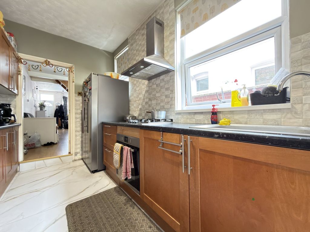 Property photo 3 of 22